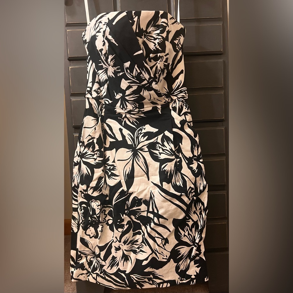 White House Black Market strapless floral dress size 00
